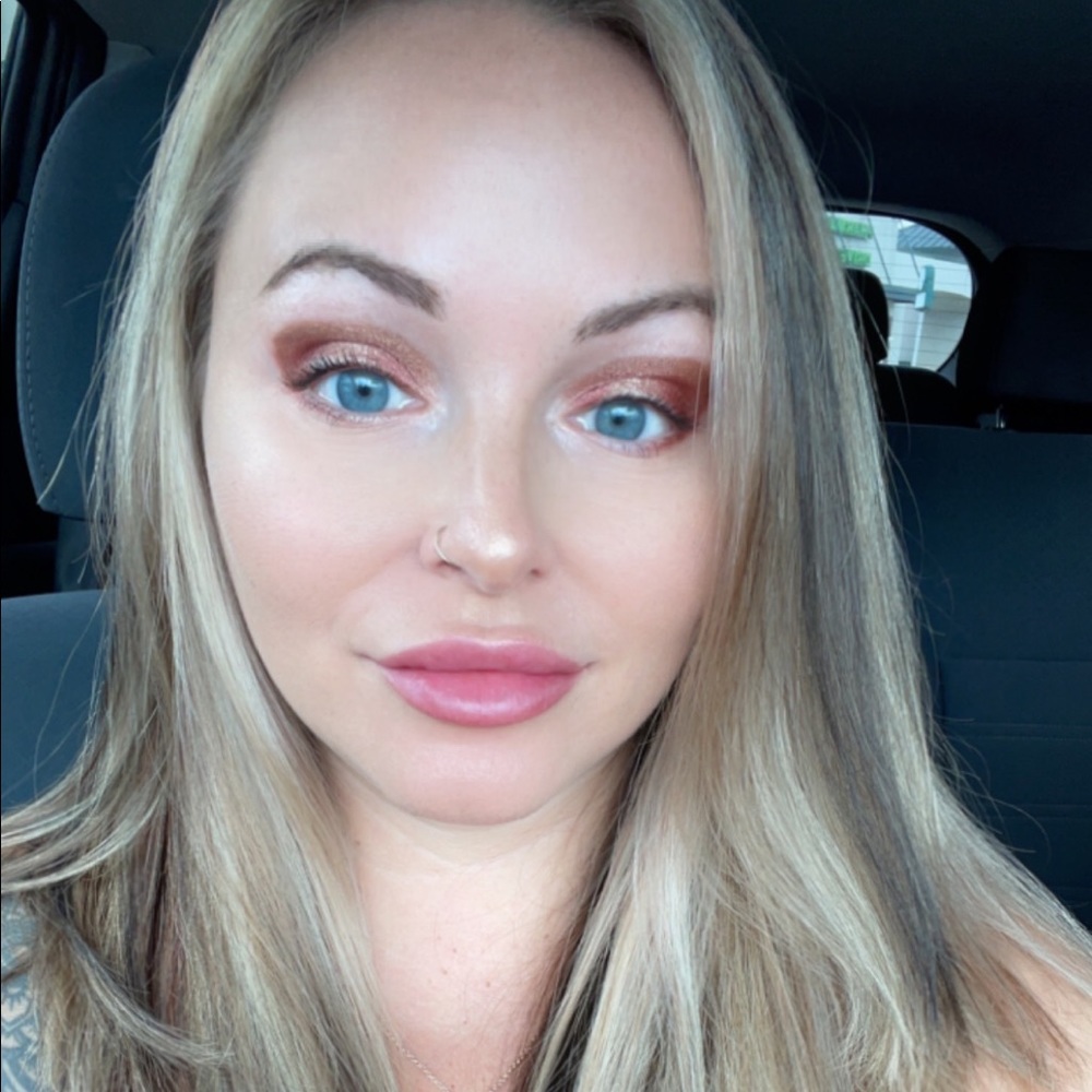 Meet your Posher, Kim